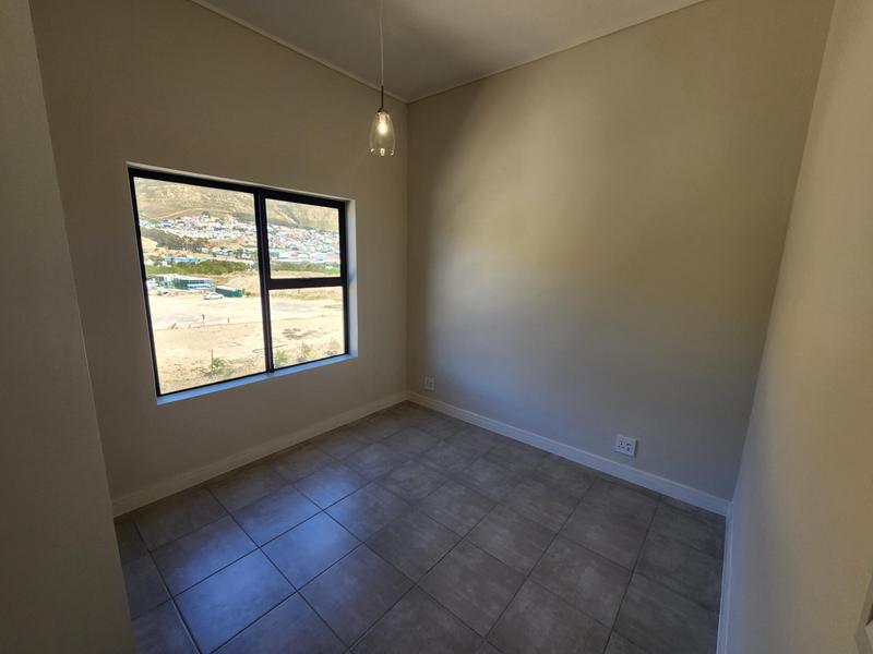 To Let 1 Bedroom Property for Rent in Gordons Bay Western Cape